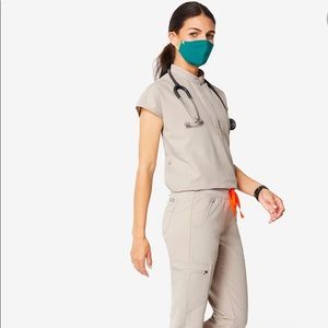 FIGS Boulder Rafaela Scrub Top